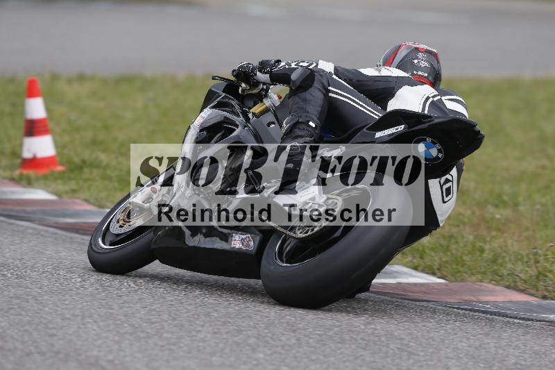 /Archiv-2024/13 22.04.2024 Plüss Moto Sport ADR/Freies Fahren/unklar